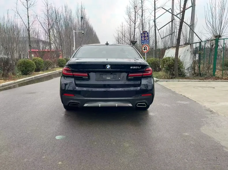 宝马5系 驾驶室