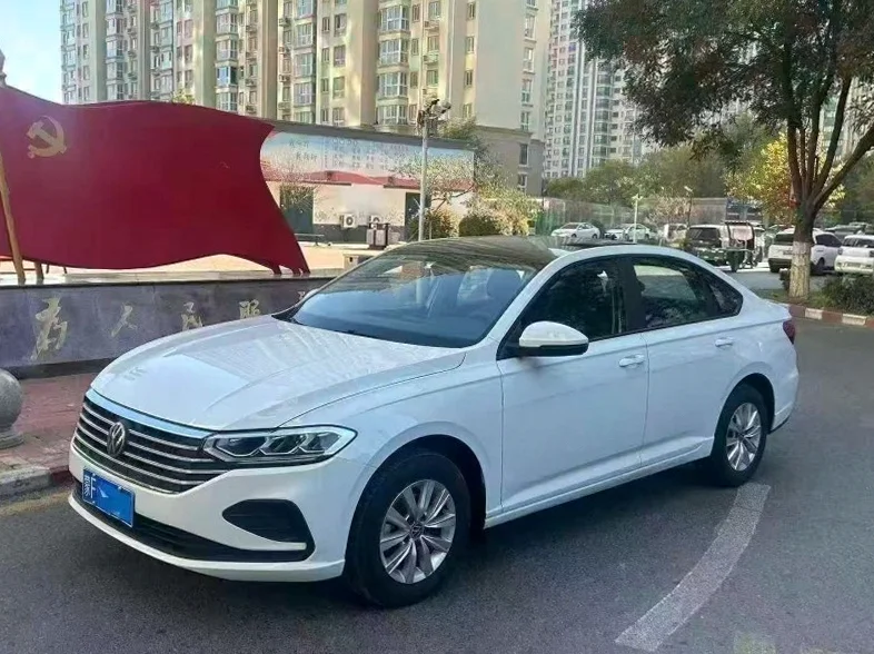 大众朗逸 正面外观三
