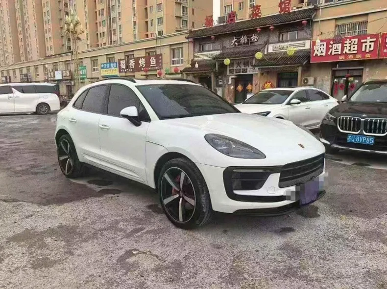 保时捷Macan 正面外观三