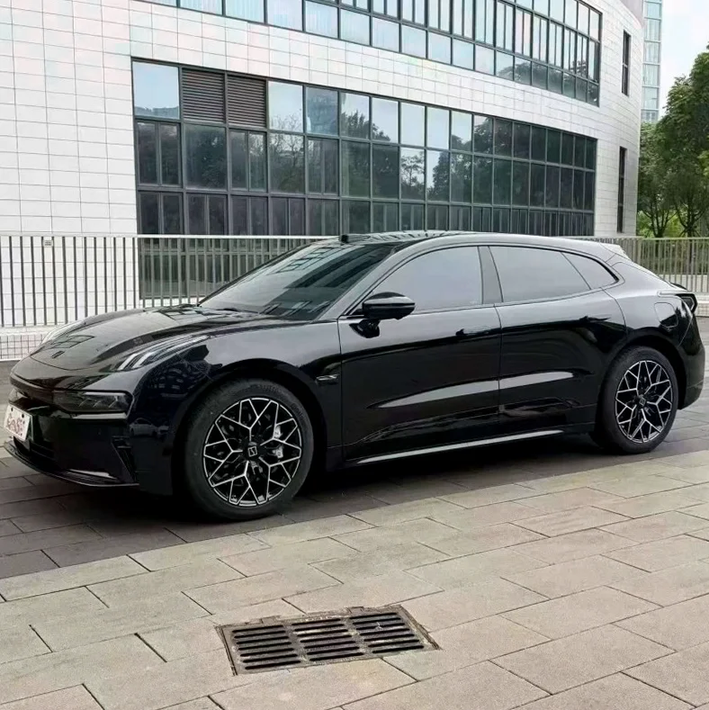 极氪汽车001 正面外观三