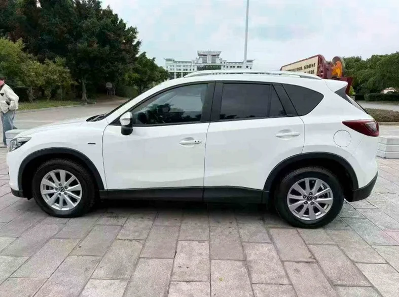马自达CX-5 后面外观三