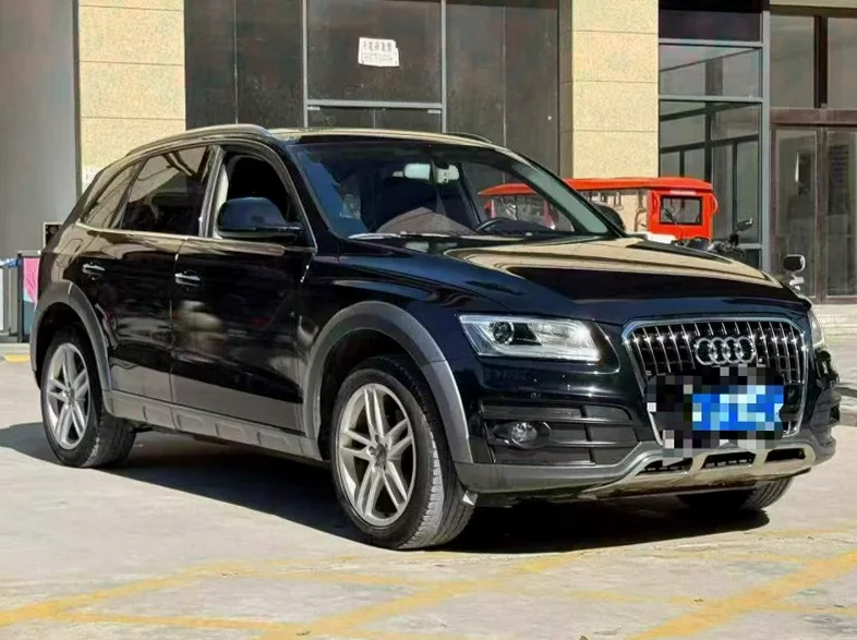 奥迪Q5 正面外观三