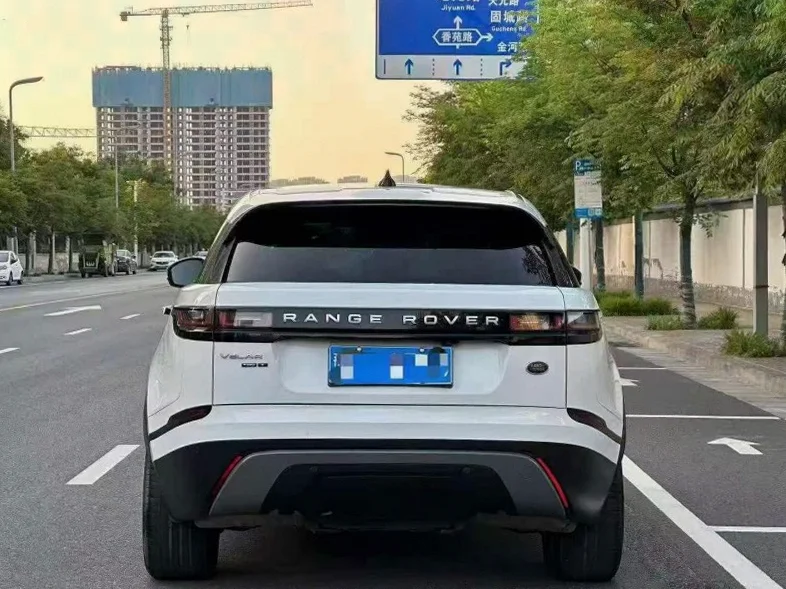 路虎揽胜星脉 驾驶室