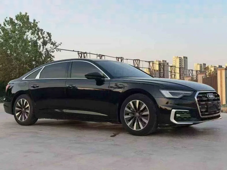 奥迪A6L 后面外观一