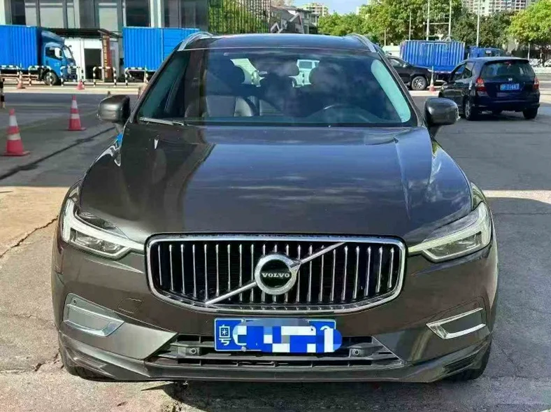 20年沃尔沃XC60四驱豪华版