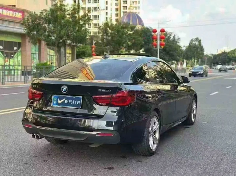 宝马3系 驾驶室
