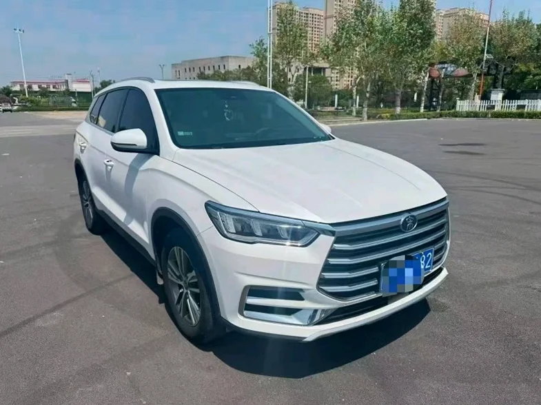 比亚迪宋 正面外观三