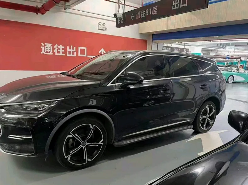 比亚迪唐 正面外观二