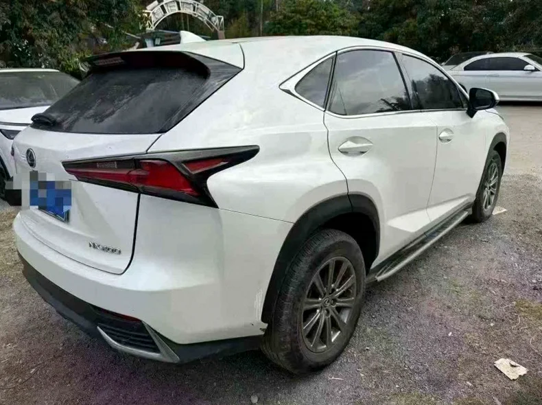 雷克萨斯NX 内饰后排