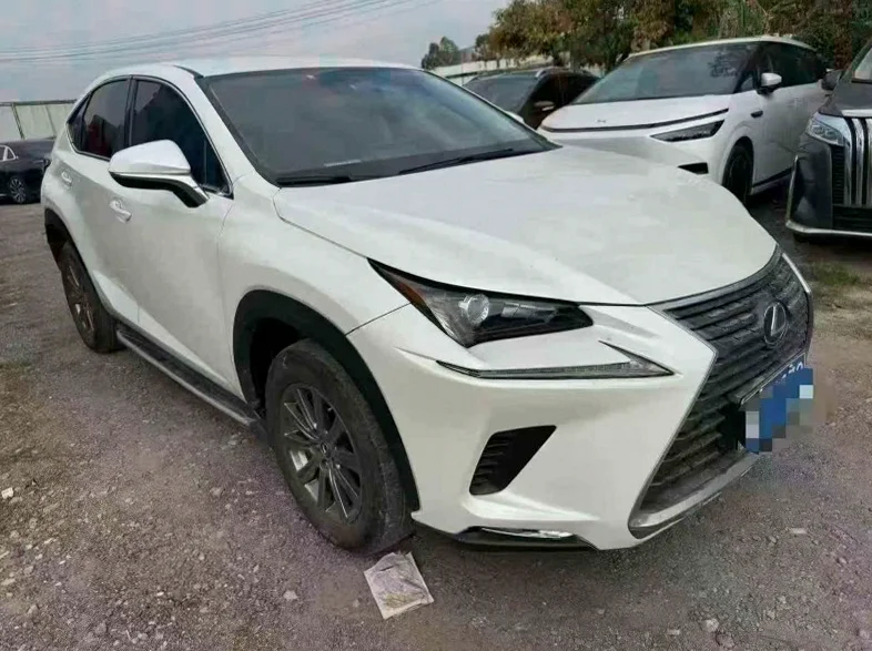 雷克萨斯NX 正面外观二
