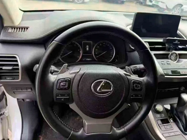 雷克萨斯NX 后面外观二