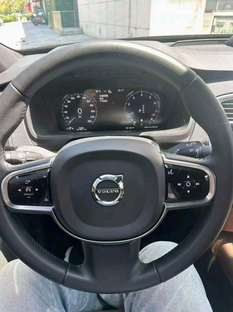 沃尔沃XC90 后面外观一