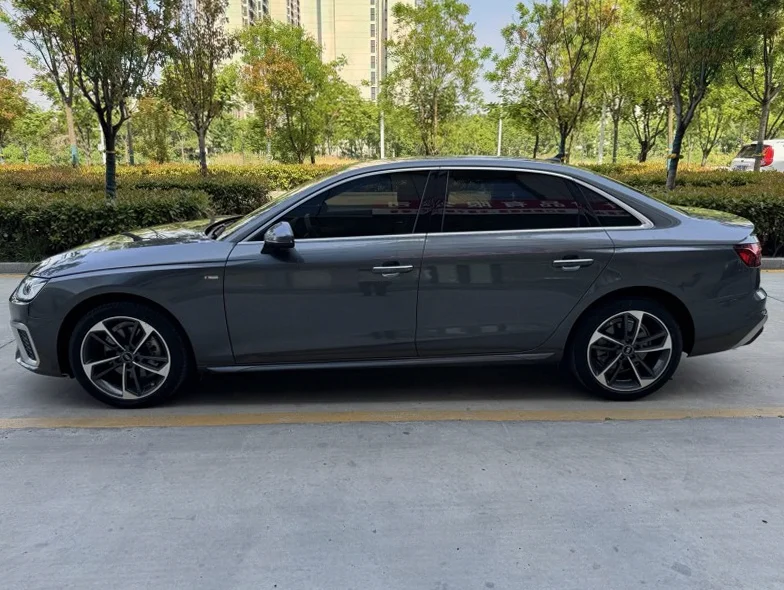 奥迪A4L 后面外观二