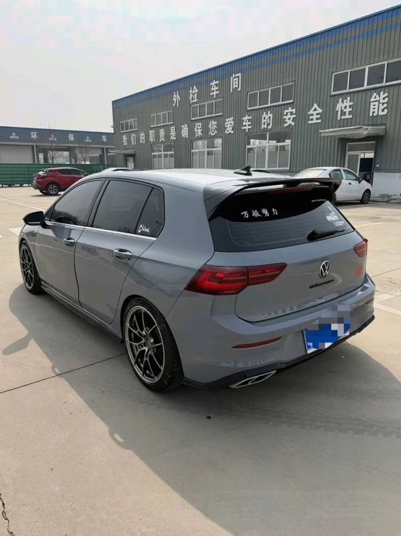 大众高尔夫 后面外观一