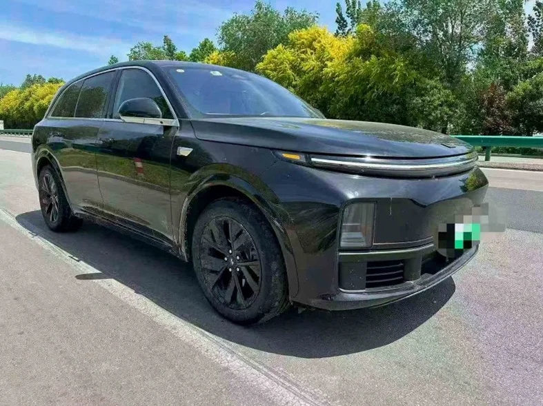 理想L7 正面外观二