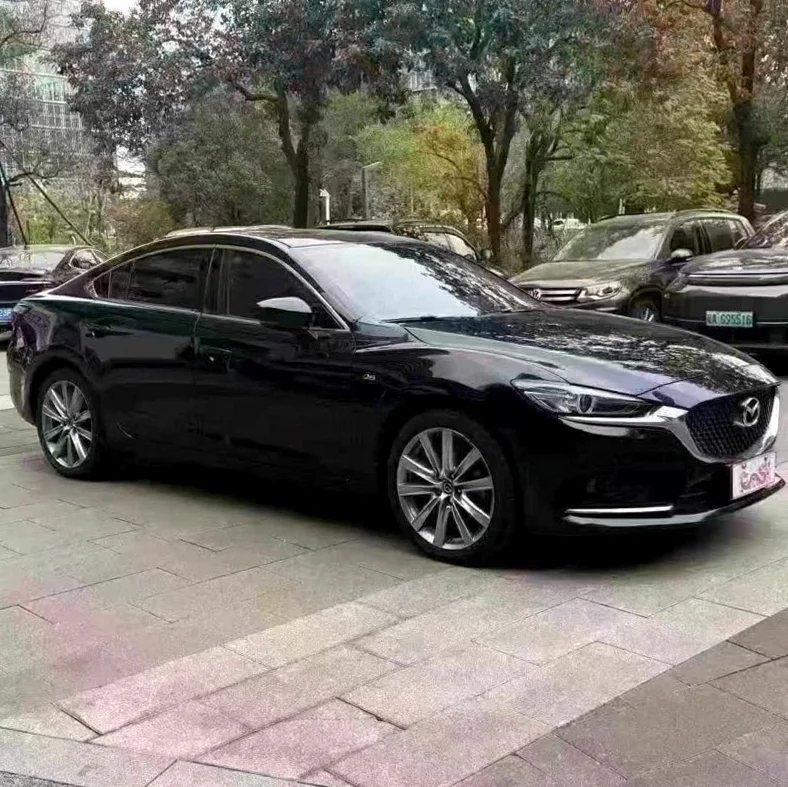 马自达阿特兹 正面外观二
