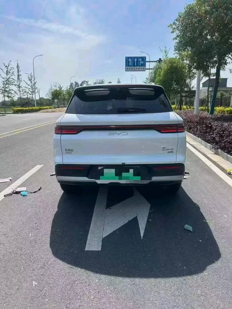 比亚迪宋 后面外观二