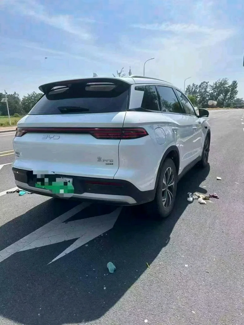 比亚迪宋 后面外观三