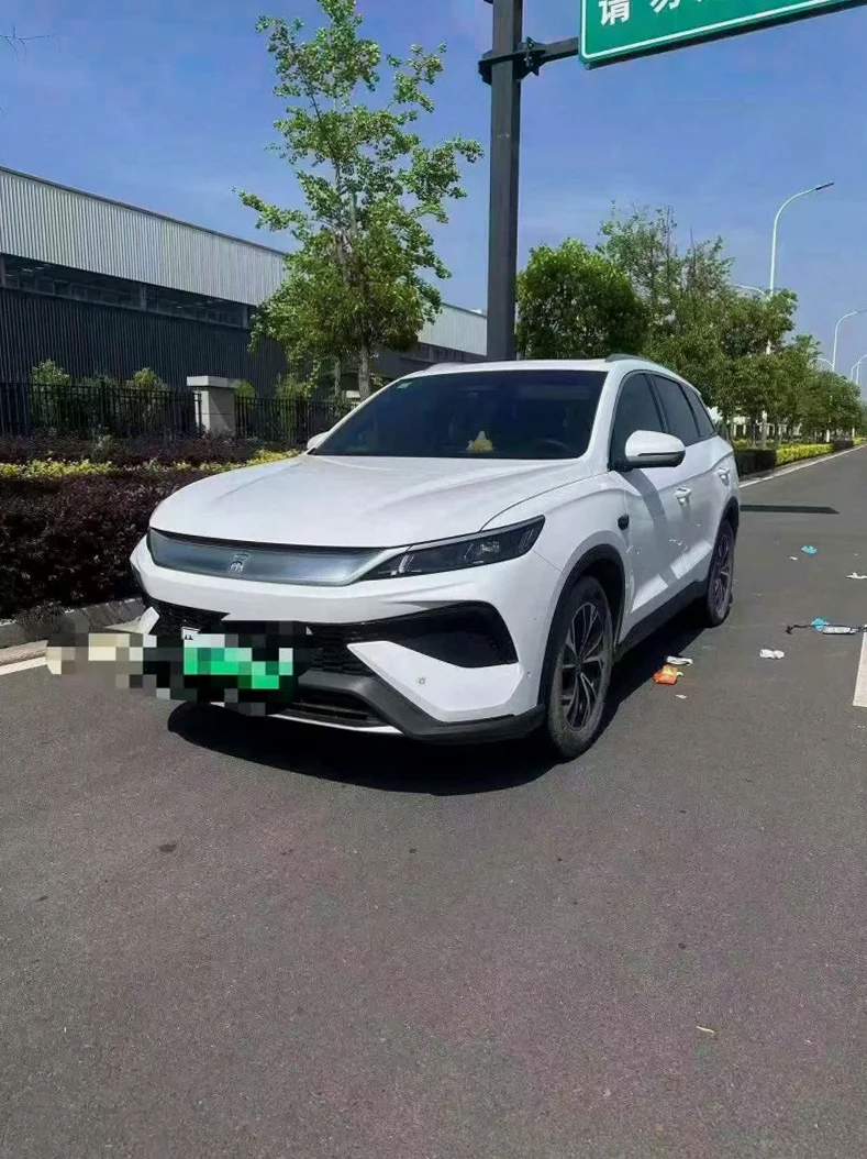 比亚迪宋 正面外观二