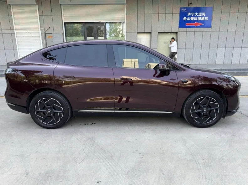 传祺昊铂GT 内饰前排