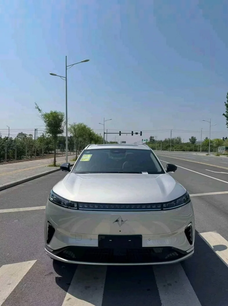 25年东风奕派008 纯电620km