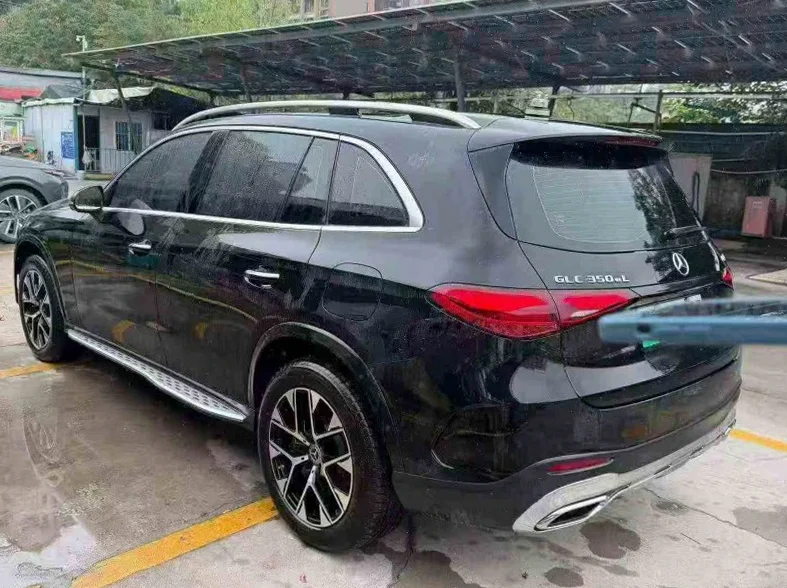 奔驰GLC 内饰后排