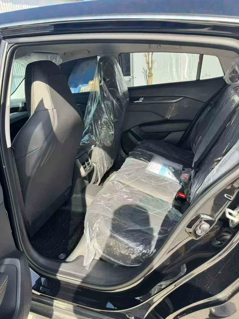 东风奕炫 后面外观二