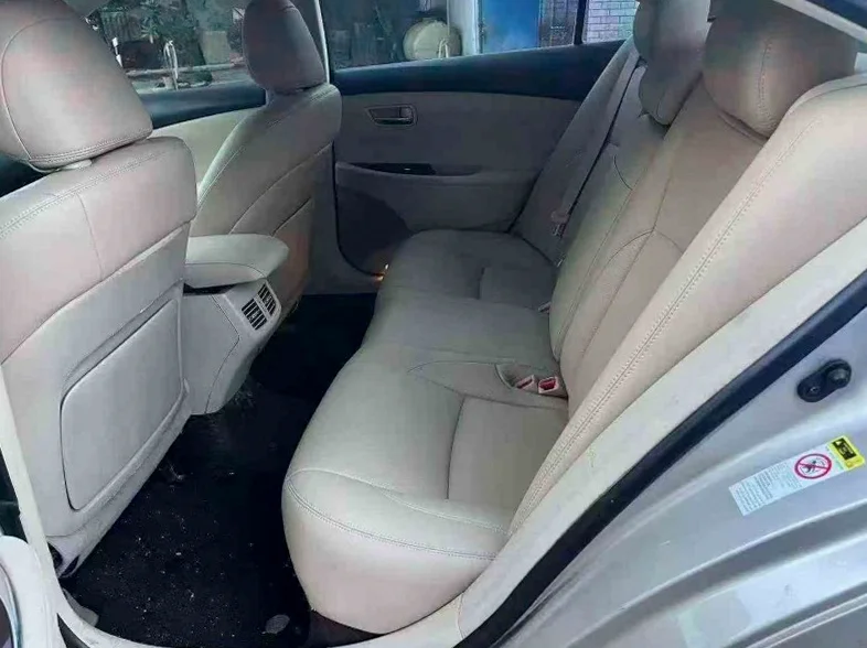 雷克萨斯ES 后面外观三