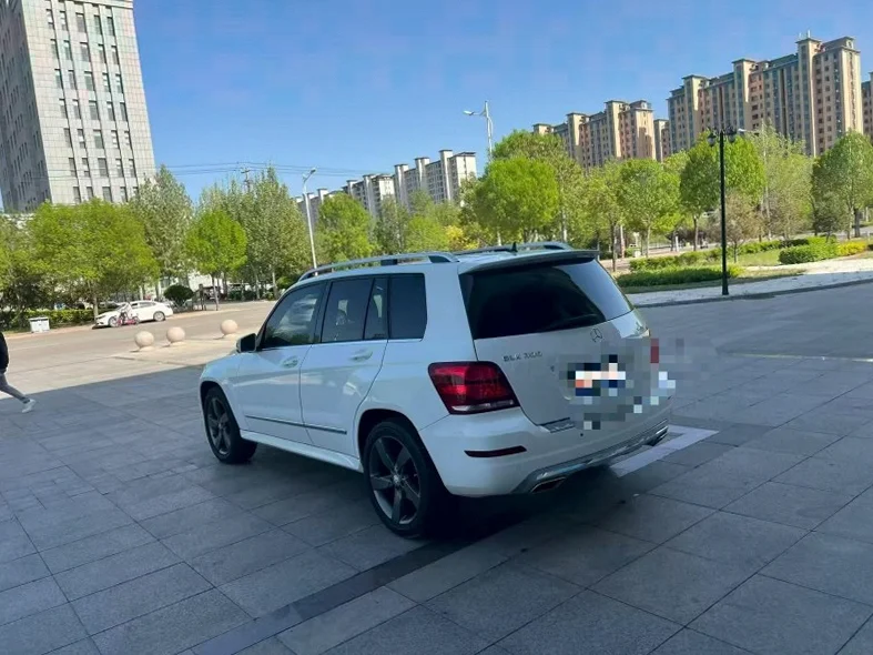 奔驰GLK 后面外观一
