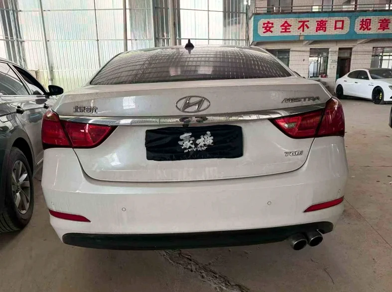 现代名图 驾驶室