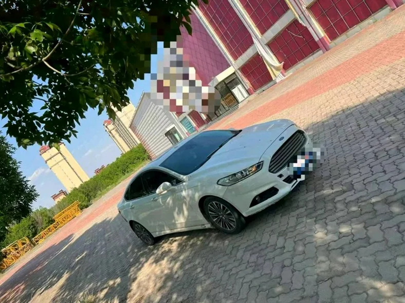 福特蒙迪欧 正面外观二