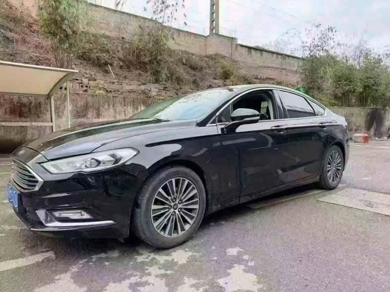 福特蒙迪欧 正面外观三