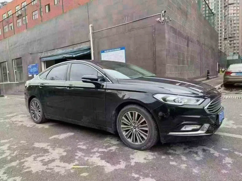 福特蒙迪欧 正面外观二