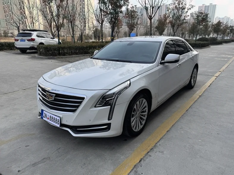 凯迪拉克CT6 正面外观二