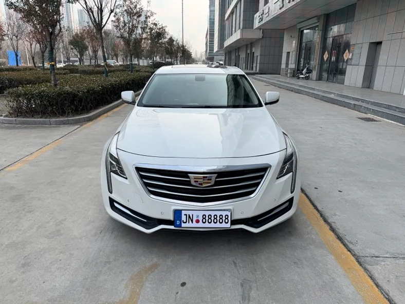 17年凯迪拉克CT6 2.0T时尚型