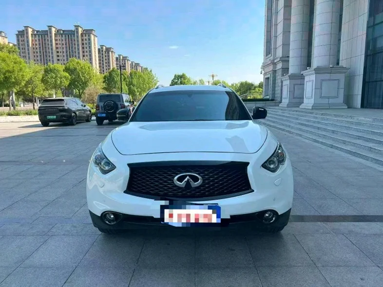 18年英菲尼迪QX70 3.7四驱