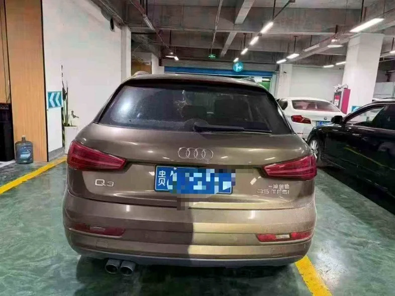 奥迪Q3 驾驶室