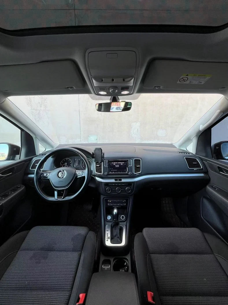 大众夏朗 正面外观三