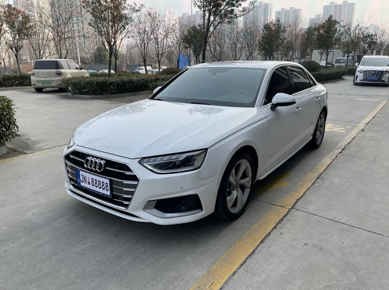 奥迪A4L 正面外观二