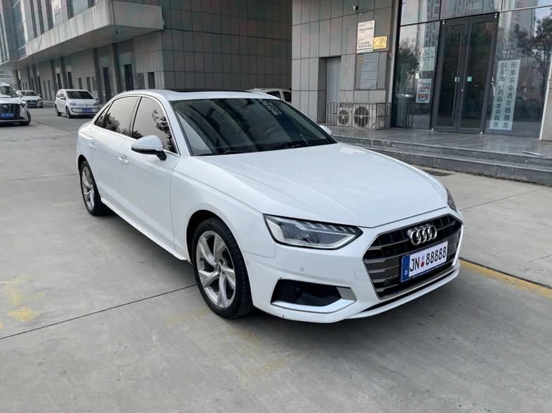奥迪A4L 正面外观三