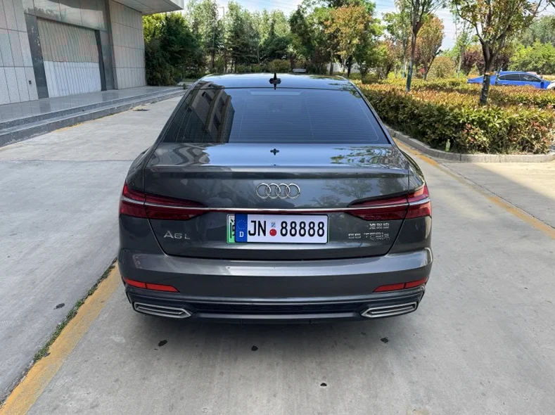 奥迪A6L 后面外观二
