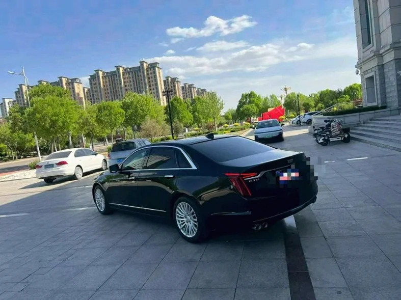 凯迪拉克CT6 后面外观二