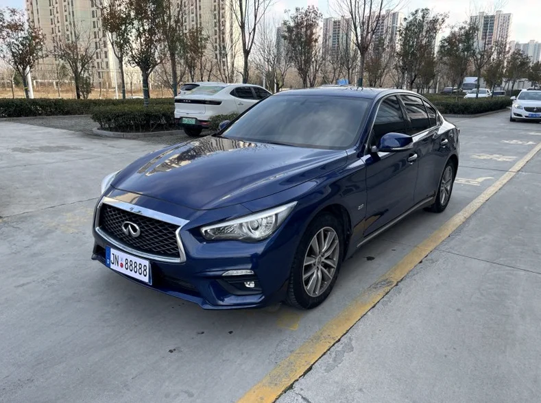 英菲尼迪Q50L 正面外观二