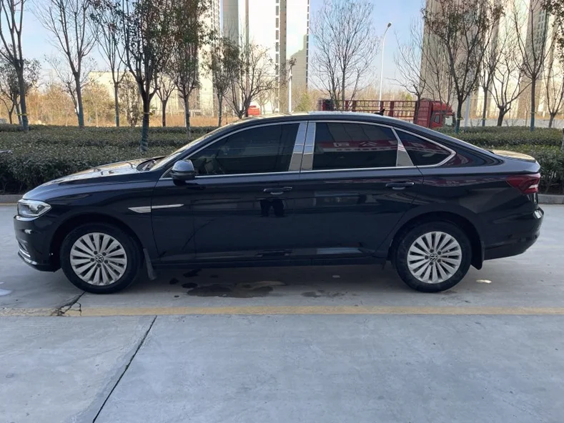 大众朗逸 后面外观三