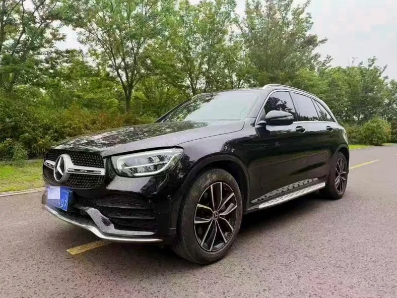 奔驰GLC 正面外观二