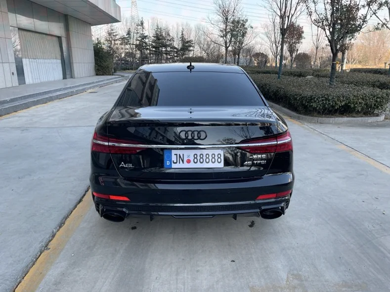 奥迪A6L 后面外观二
