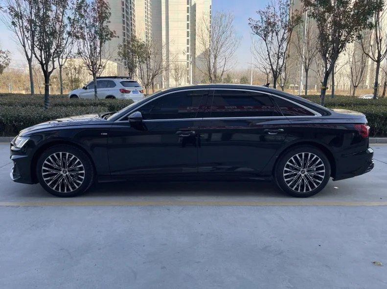 奥迪A6L 后面外观三
