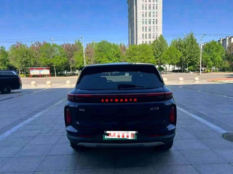 创维EV6 后面外观二