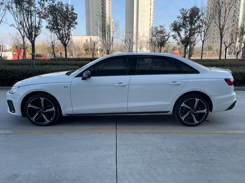 奥迪A4L 后面外观三