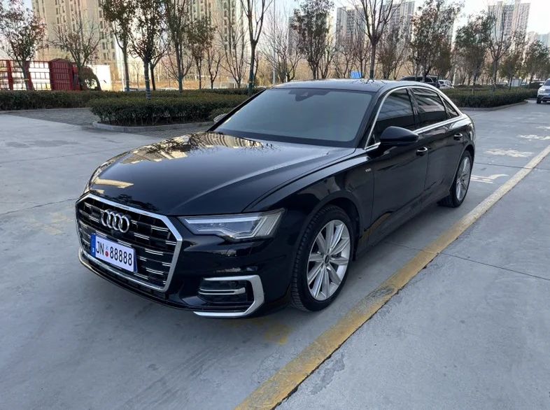 奥迪A6L 正面外观二